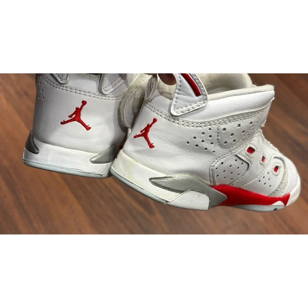 Nike Air Jordan 6 Retro Kids Boys Size 9C White Red Athletic Shoes Sneakers